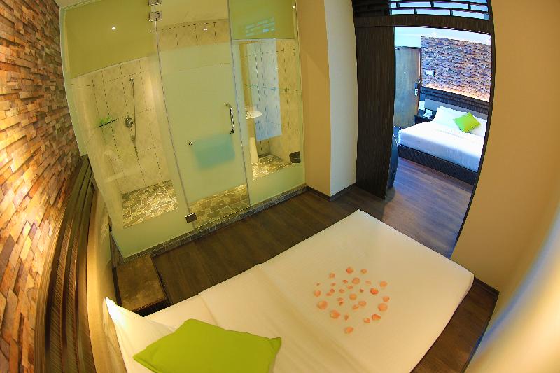 غرفة ديلوكس ثلاثية, Apple Hotel Penang