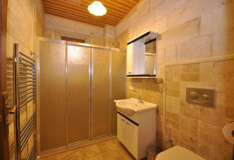 חדר משפחתי, Cappadocia Stone Palace