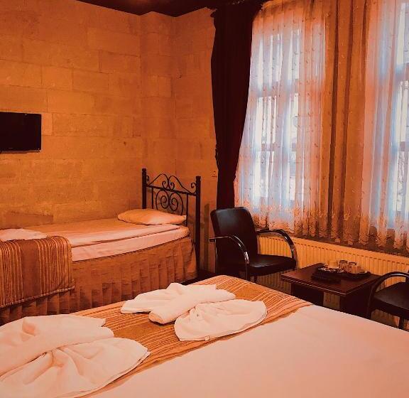 חדר סטנדרט לשלושה, Cappadocia Stone Palace