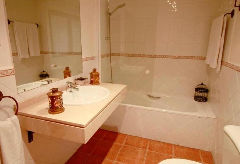 اتاق سوپریور, Casona De Navalmedio