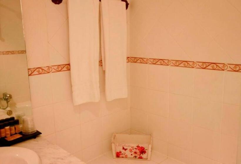 اتاق استاندارد چهار تخته, Casona De Navalmedio