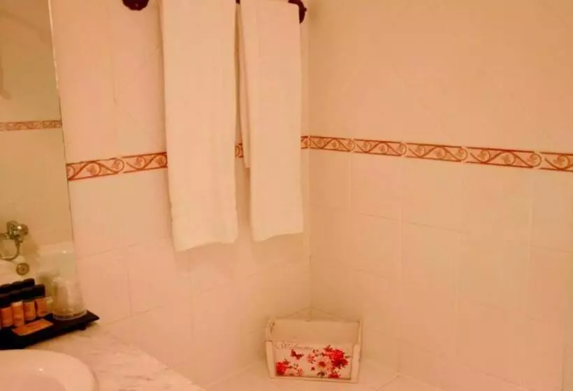 اتاق استاندارد چهار تخته, Casona De Navalmedio