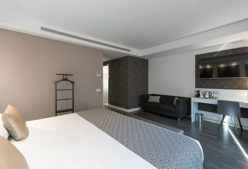 Номер Superior, Catalonia Magdalenes