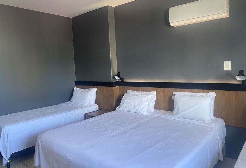 スタンダードトリプルルーム, Filipéia Tambaú