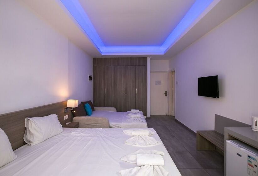 סטודיו אקזקיוטיב, Flora Maria