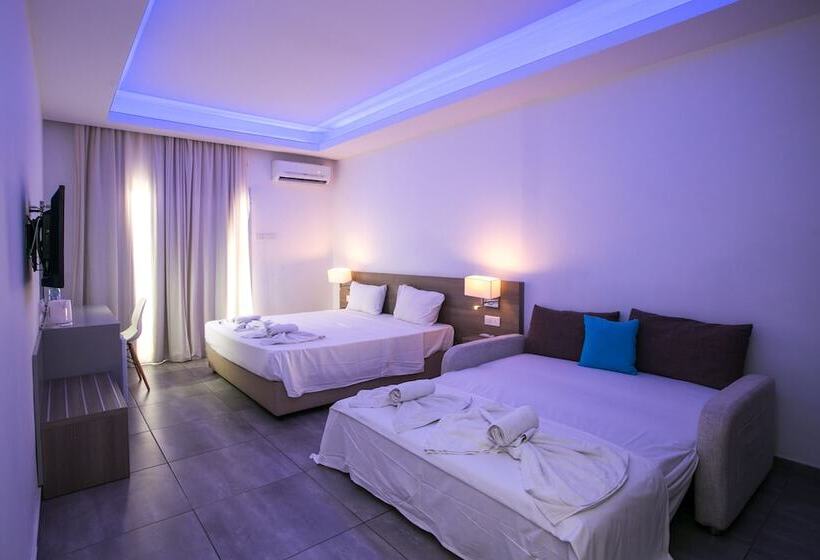 סטודיו אקזקיוטיב, Flora Maria