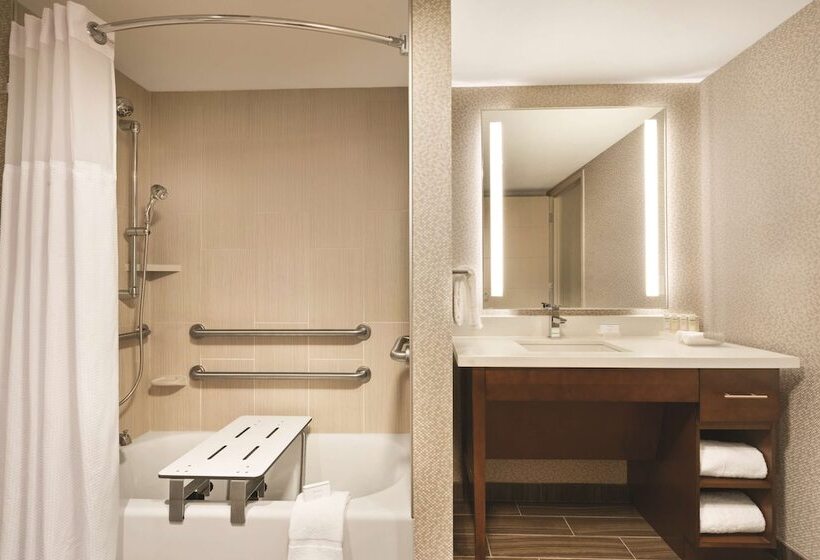 Suite Przystosowany dla Osób Niepełnosprawnych, Homewood Suites By Hilton Washington Dc Capitolnavy Yard