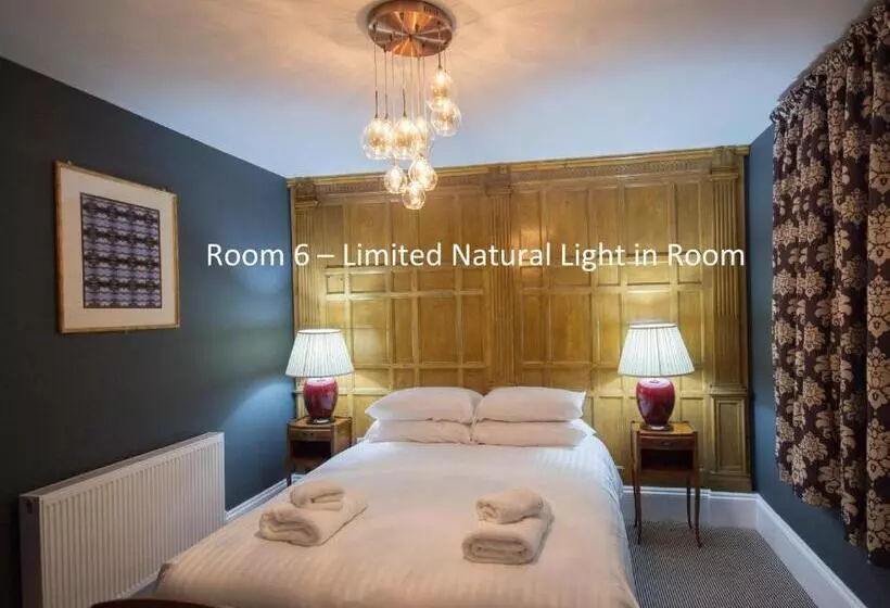 スーペリアールーム, The Wayfarer Rooms