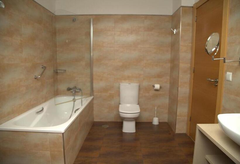 חדר סטנדרט לשלושה, Valle De Cabezon