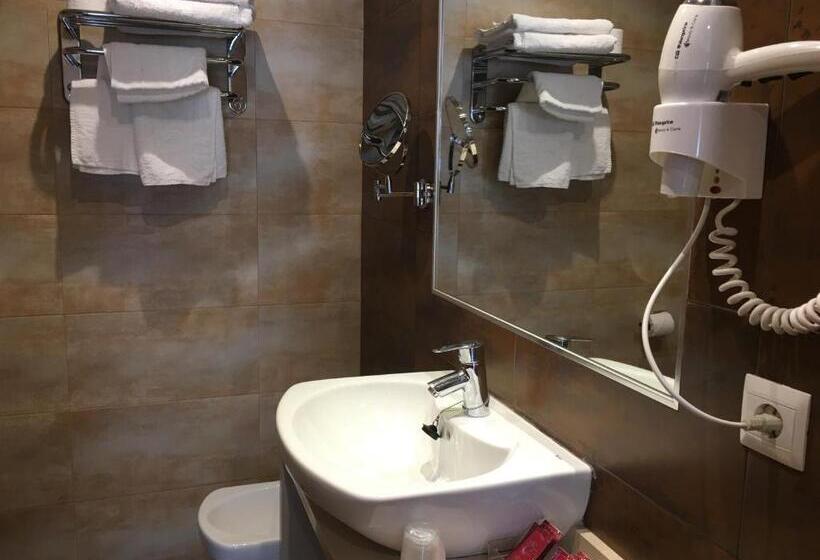 חדר אקונומי, Valle De Cabezon