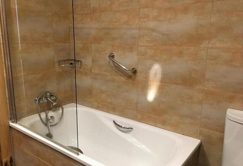 חדר אקונומי, Valle De Cabezon