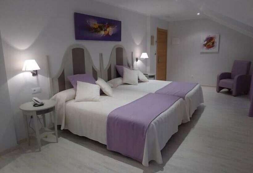 חדר סטנדרט לשלושה, Valle De Cabezon