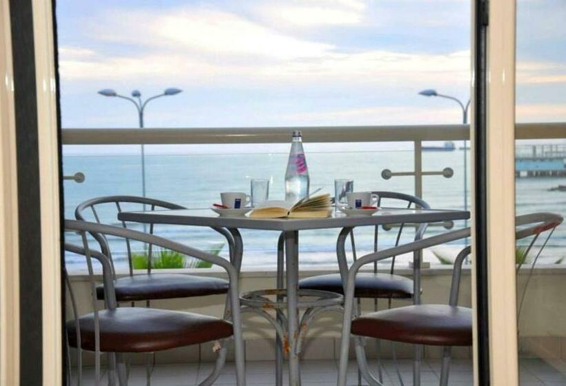 스탠다드 발코니 룸, Vila Lule