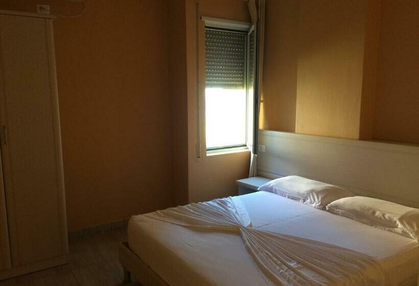 스탠다드 트리플 발코니 룸, Vila Lule