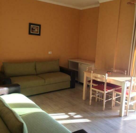 스탠다드 트리플 발코니 룸, Vila Lule