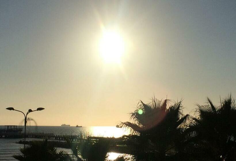 스탠다드 트리플 발코니 룸, Vila Lule