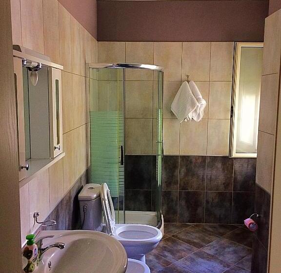 컴포트 싱글 룸, Vila Lule