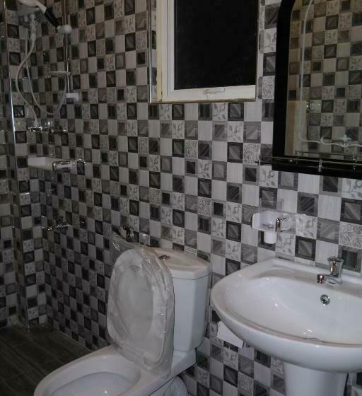 חדר אקונומי, Romeo And Juliet Guest House