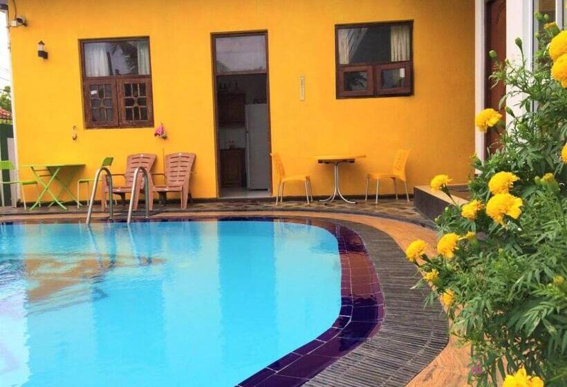 דירת חדר בקומת קרקע, Romeo And Juliet Guest House