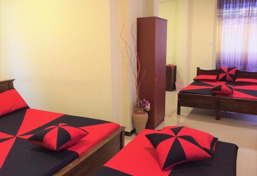 דירת חדר בקומת קרקע, Romeo And Juliet Guest House