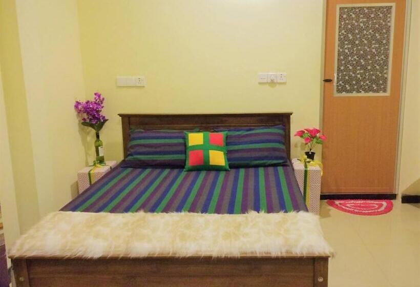 דירת חדר שינה 1 עם מרפסת ונוף לבריכה, Romeo And Juliet Guest House