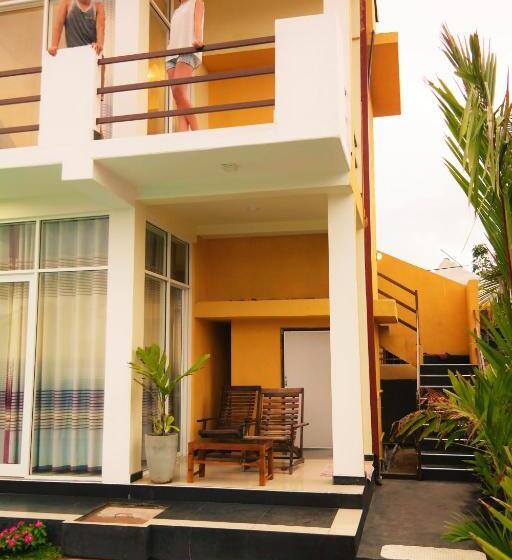 プールビューのバルコニー付１ベッドルームアパート, Romeo And Juliet Guest House