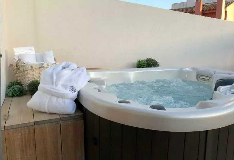 デラックスジュニアスイート, Sa Voga Hotel & Spa