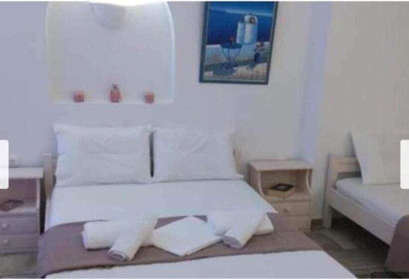 غرفة قياسية ثلاثية, Dimitris Studios