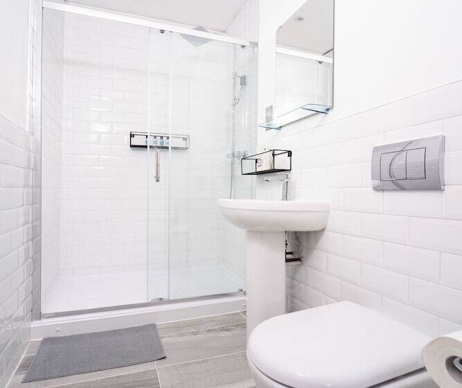 스탠다드 룸, Woodman Pub