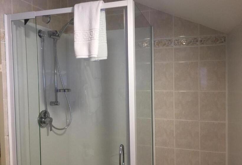 2 Bedrooms Suite Sea View, Bucklands Beach Waterfront Motel