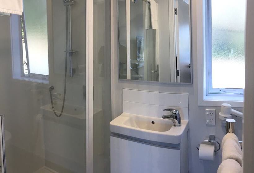 Standard Studio Garden View, Bucklands Beach Waterfront Motel