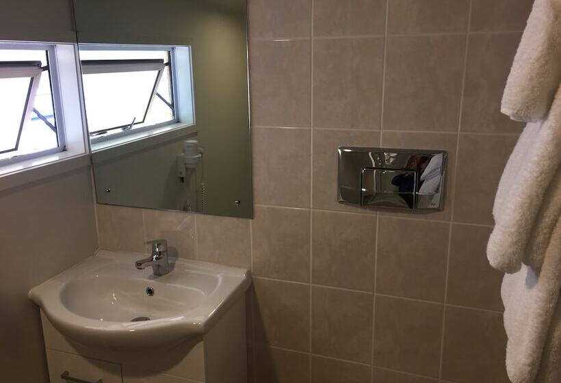 2 Bedrooms Suite Sea View, Bucklands Beach Waterfront Motel