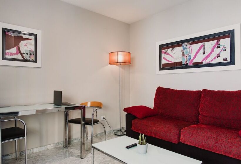 شقة دور أخير غرفة نوم واحدة, Citizentral Gascons