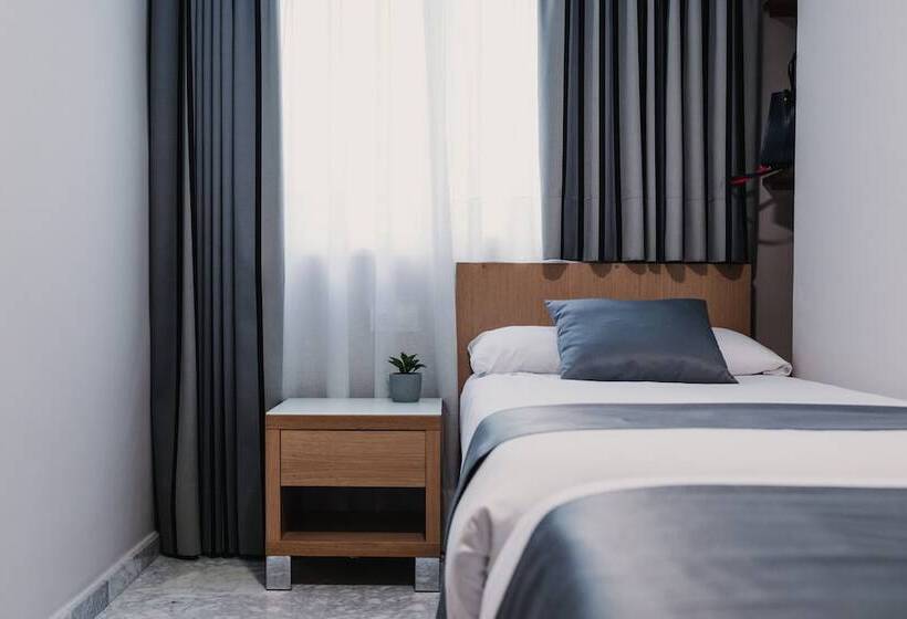 شقة غرفة واحدة, Citizentral Gascons