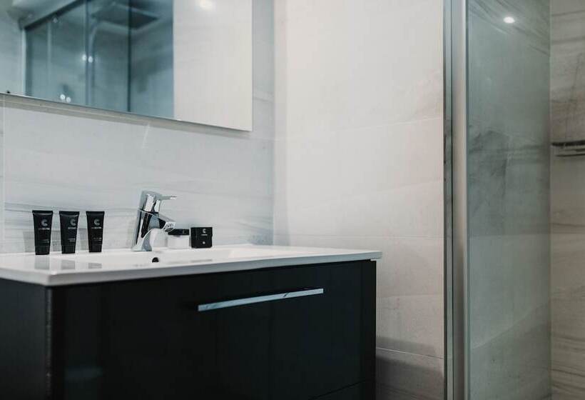 شقة دور أخير غرفة نوم واحدة, Citizentral Gascons