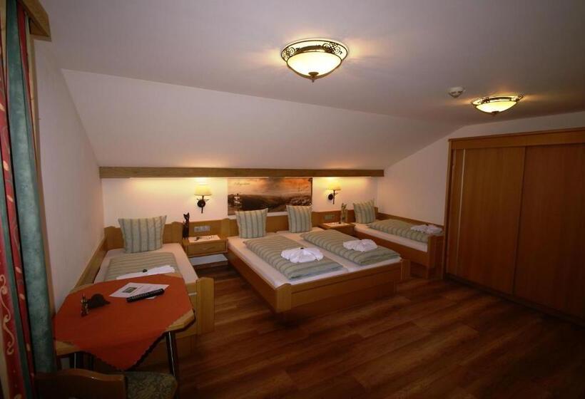 Четырехместный Номер Стандарт с Балконом, All Inclusive Hotel Bachmayerhof