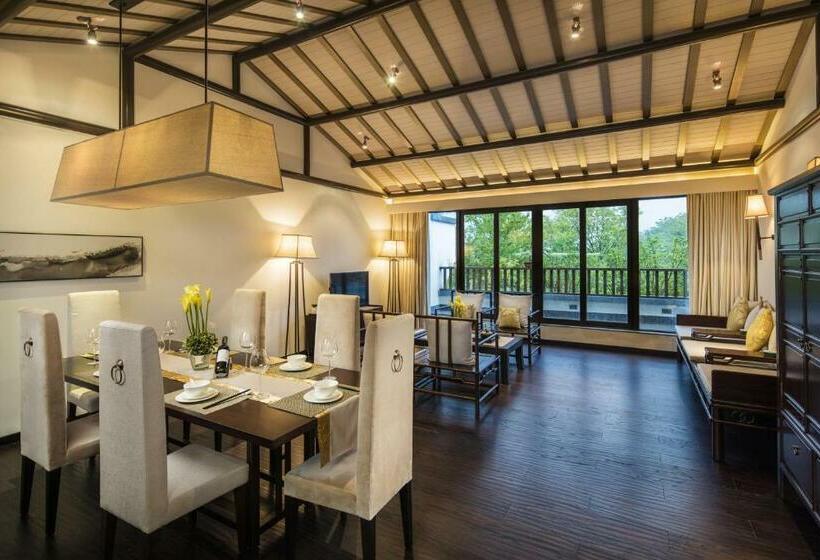 Вилла 2 Спальни, Banyan Tree Hotel Huangshan The Ancient Charm Of Huizhou, A Paradise