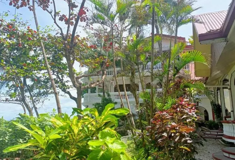 Deluxe-perhehuone, Blue Crystal Beach Resort