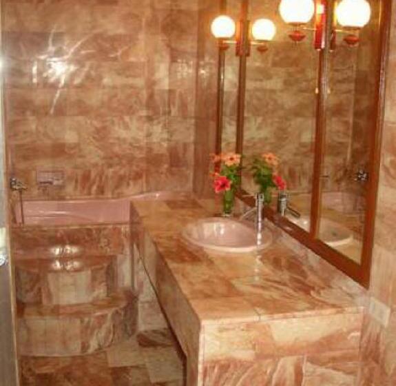 اتاق خانوادگی با چشمانداز دریا, Blue Crystal Beach Resort