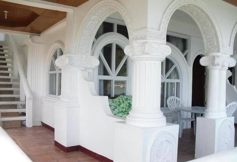 Deluxe Suite King Bed, Blue Crystal Beach Resort