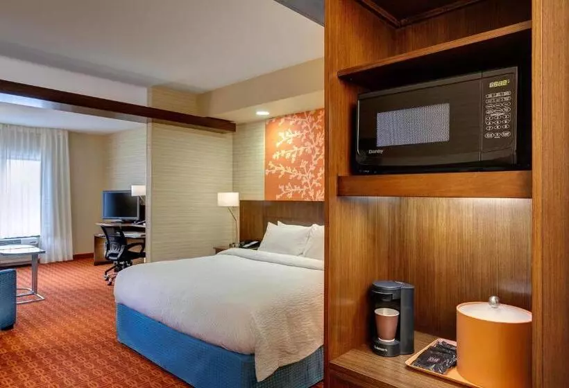 キングサイドベッドのスタンダードワンルーム, Fairfield Inn & Suites By Marriott Lincoln Southeast