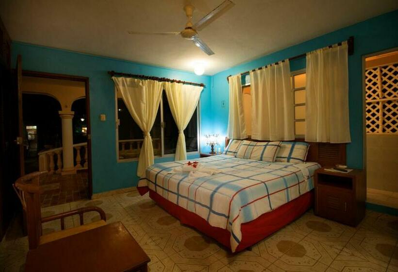 스탠다드 룸, Francis Arlene Adults Only