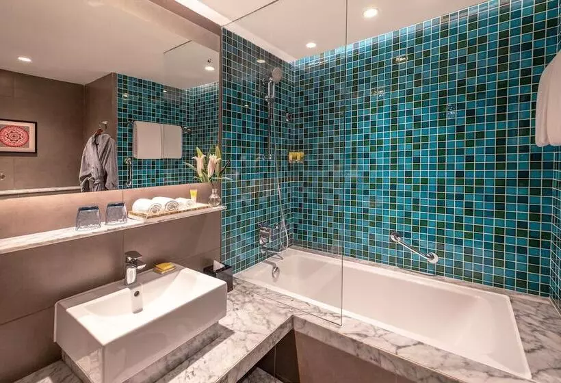 Chambre Deluxe Vue Piscine, Hyatt Centric Candolim Goa