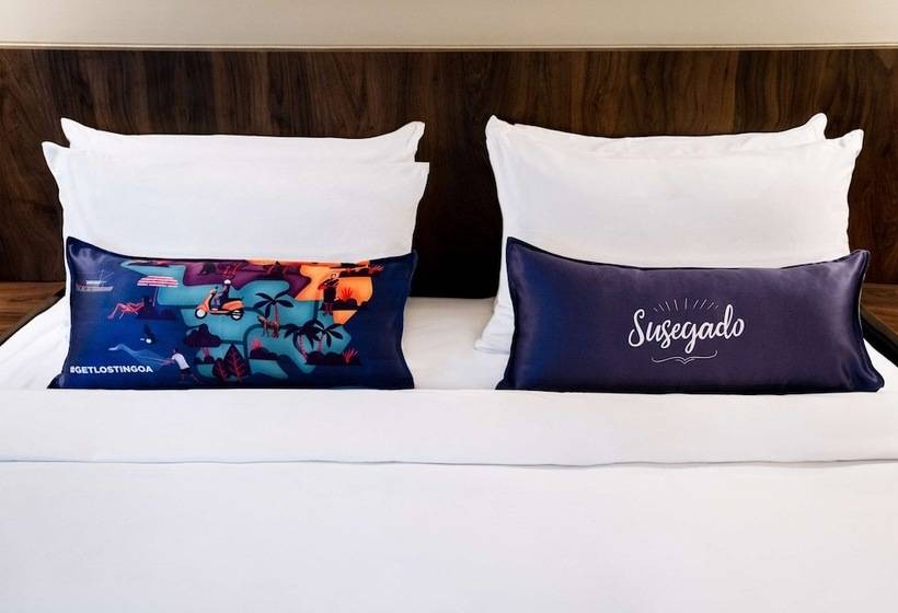 اتاق لوکس با چشم‌انداز استخر, Hyatt Centric Candolim Goa
