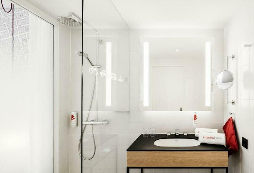 غرفة قياسية, Intercityhotel Braunschweig