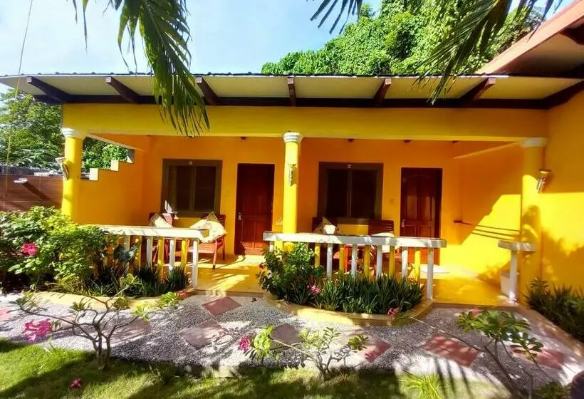 デラックスルーム, Malapascua Garden Resort