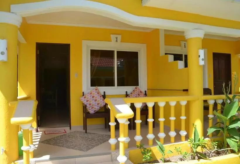 デラックスファミリールーム, Malapascua Garden Resort