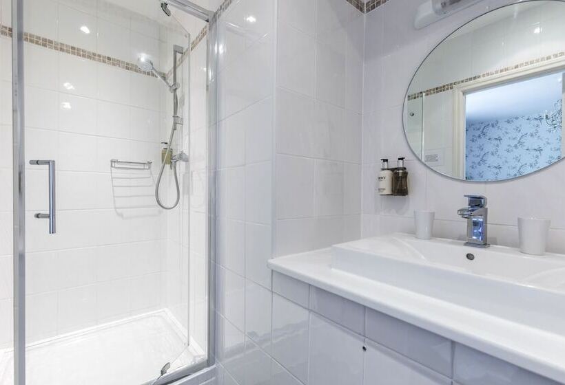 ガーデンビュースタンダードルーム, The Mount Pleasant