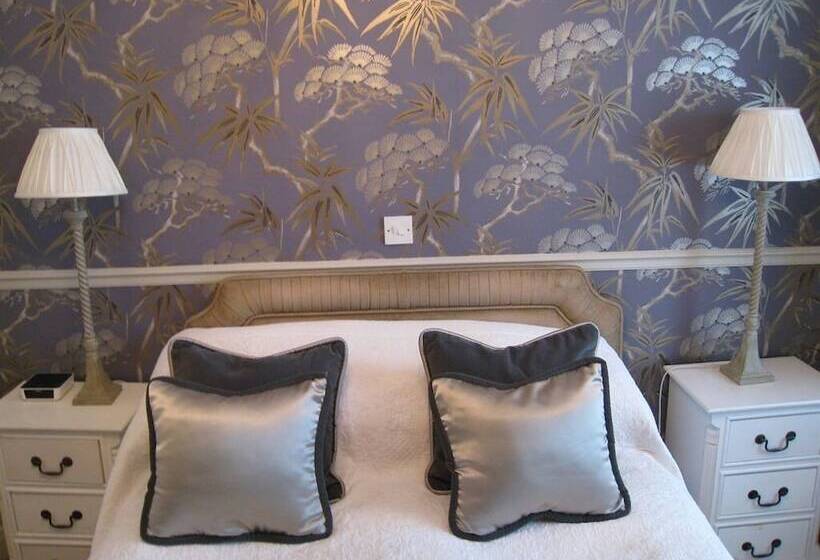 ガーデンビュースタンダードルーム, The Mount Pleasant