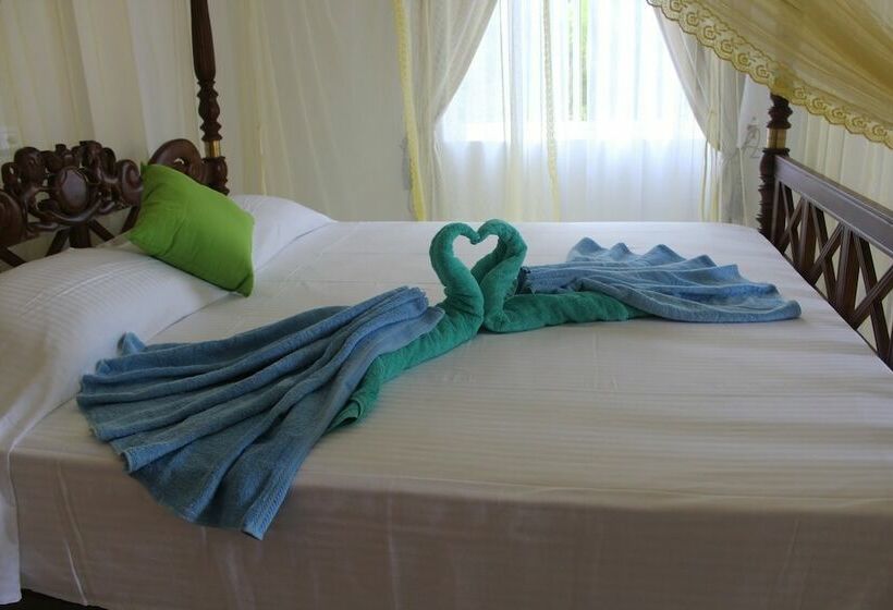 غرفة إقتصادية, New Lion Palace